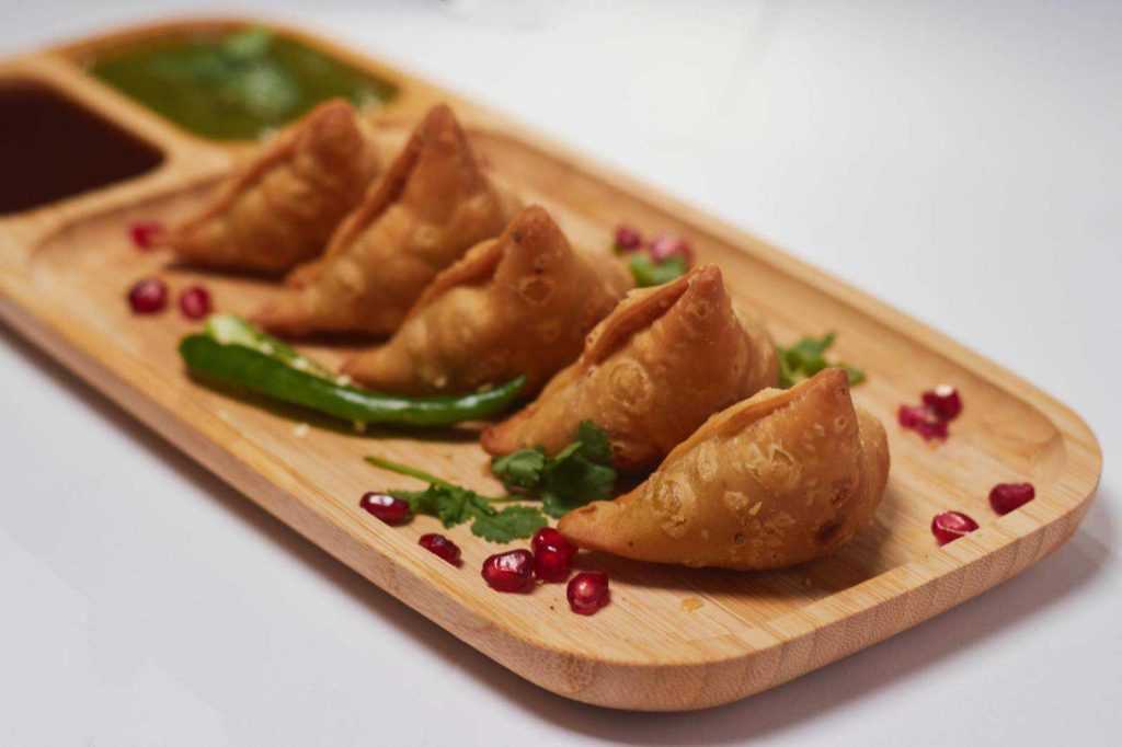 Indian samosas dumplings origin